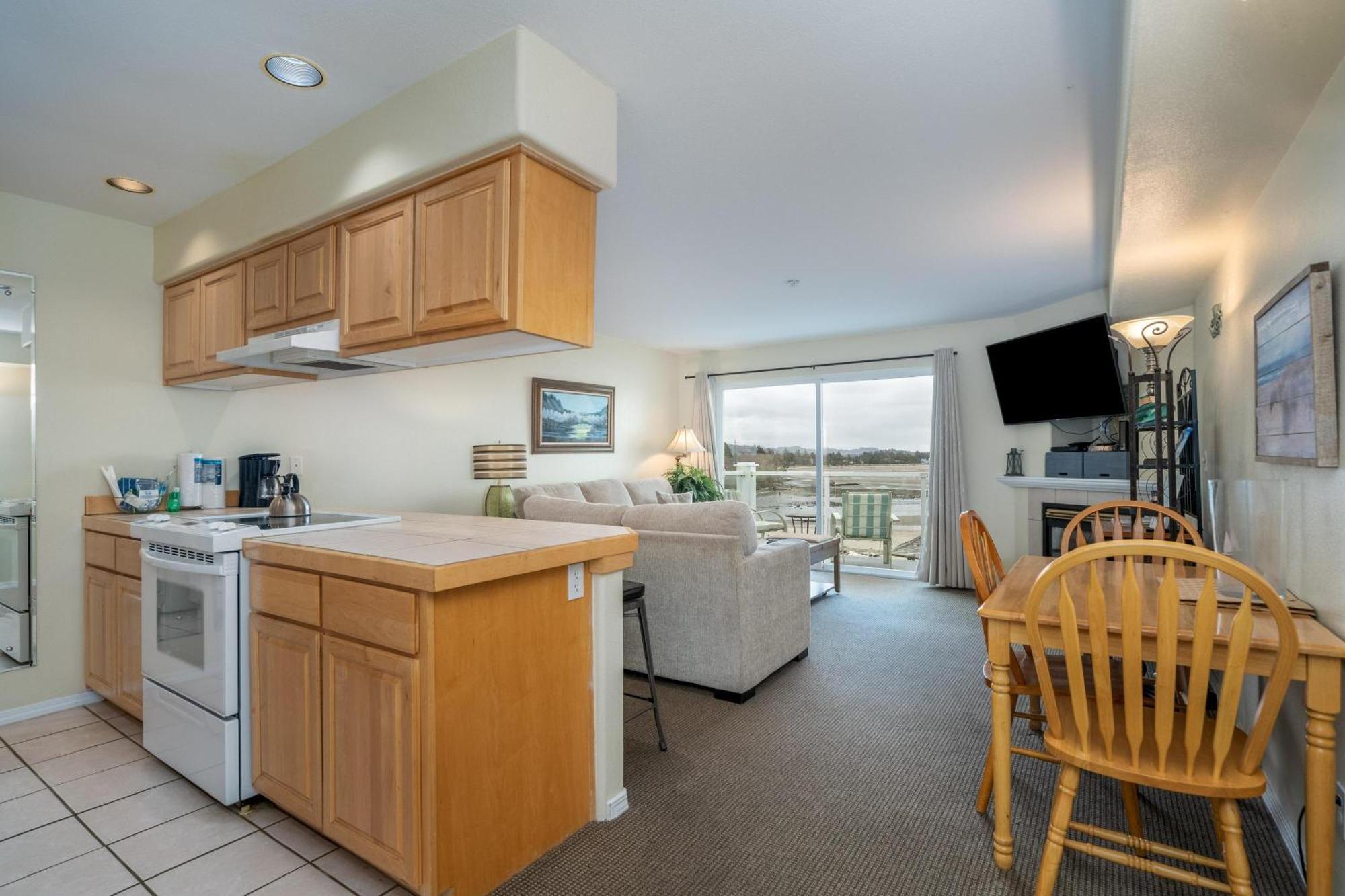 Waters Edge 402 Lincoln Exterior foto